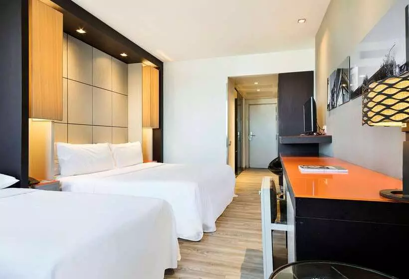 Fotos del hotel Barcelona Condal Mar Affiliated By Meliá:  10