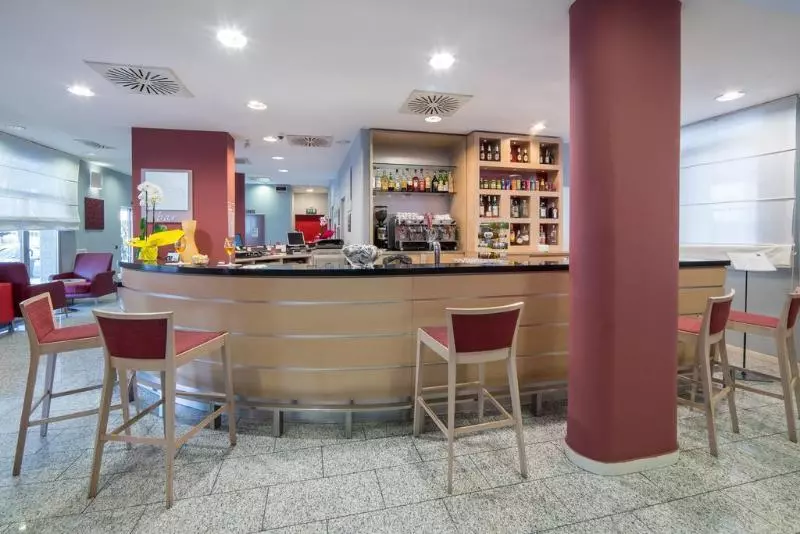 Fotos del hotel Idea Hotel Torino Mirafiori:  4