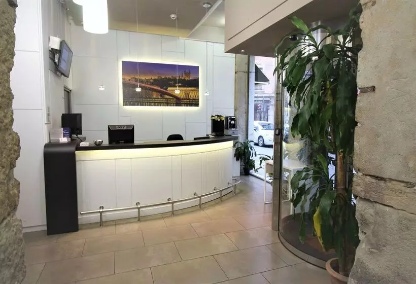 Fotos del hotel Best Western Lyon Saintantoine:  2
