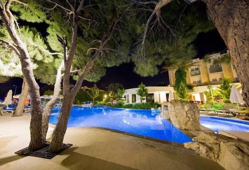 Fotos del hotel Royal Palm Beach Hotel  All Inclusive:  1