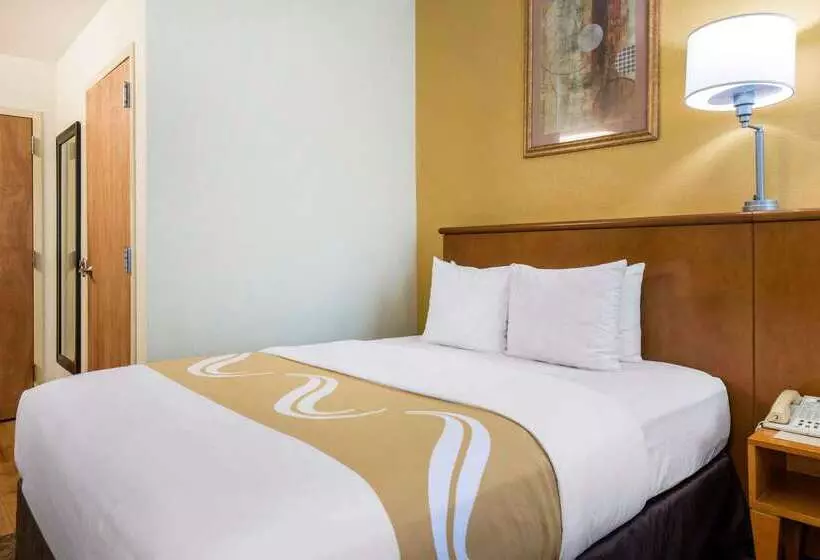 Fotos del hotel Quality Inn & Suites Near The Theme Parks:  2