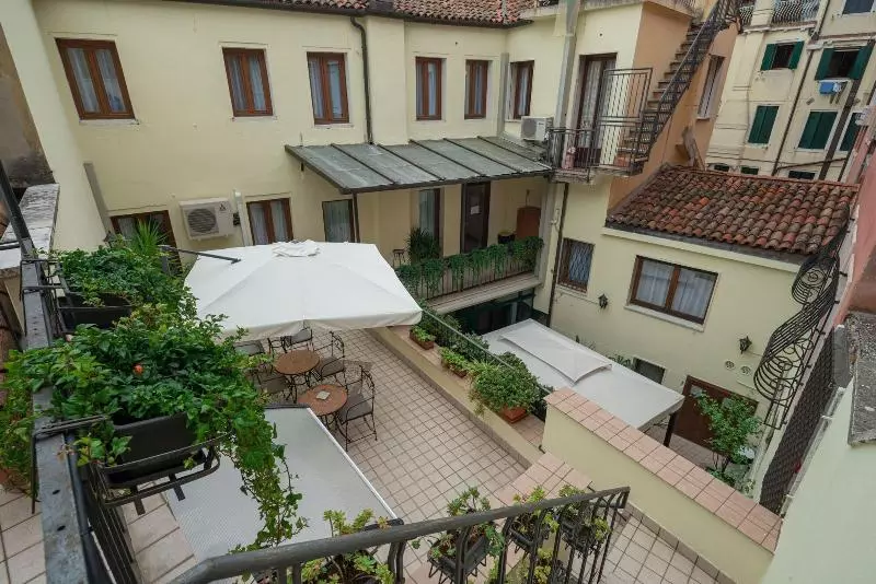 Fotos del hotel Herion:  13