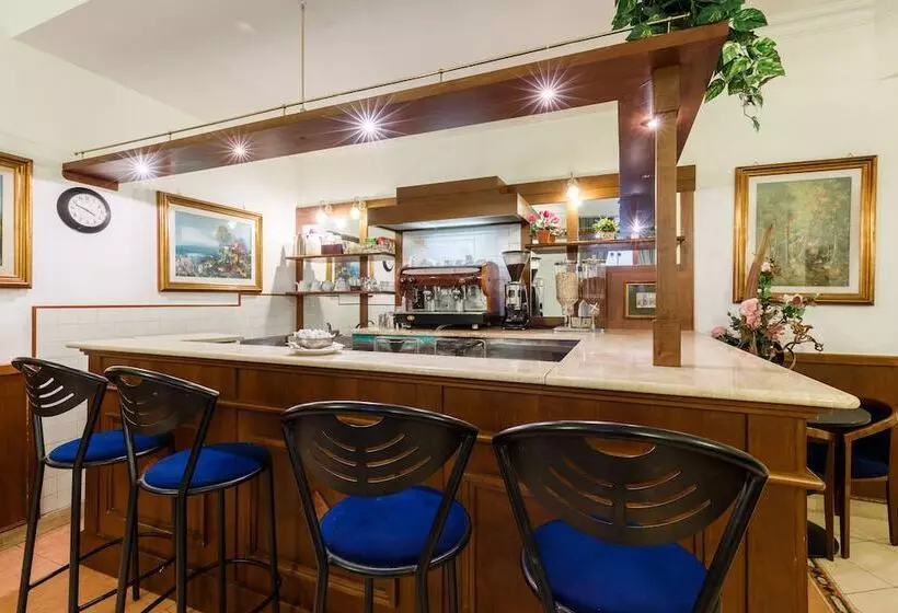 Fotos del hotel Paris:  10