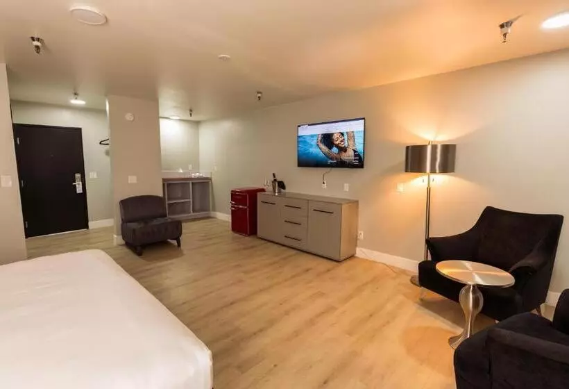 Artisan Hotel Boutique  Adults Only