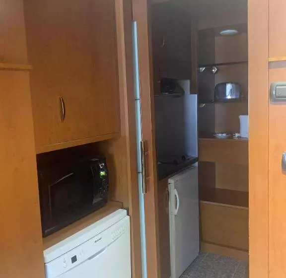 Fotos del hotel Goldstar Apartments & Suites:  15