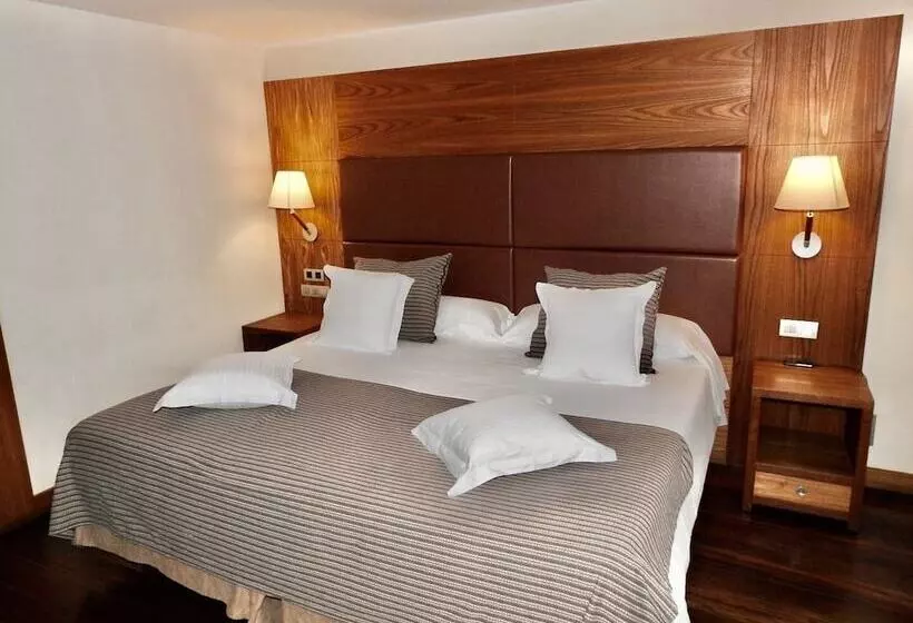 Fotos del hotel Riberies:  13