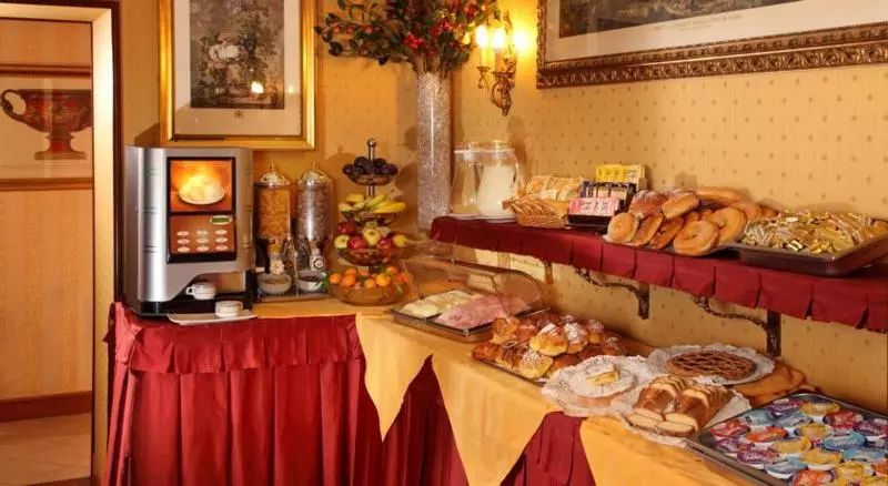 Fotos del hotel Serena:  7