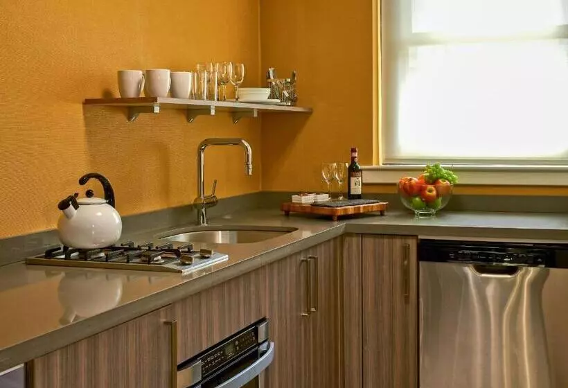 Fotos del hotel Fifty Hotel & Suites By Affinia:  7