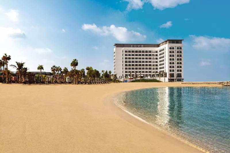 Rove La Mer Beach