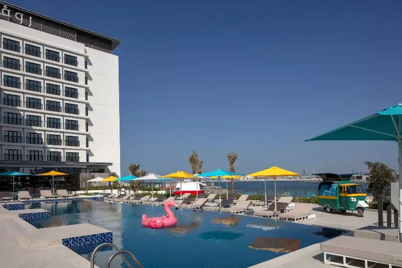 Fotos del hotel Rove La Mer Beach:  17