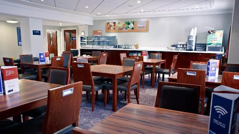 Fotos del hotel Holiday Inn Express Leeds East:  24