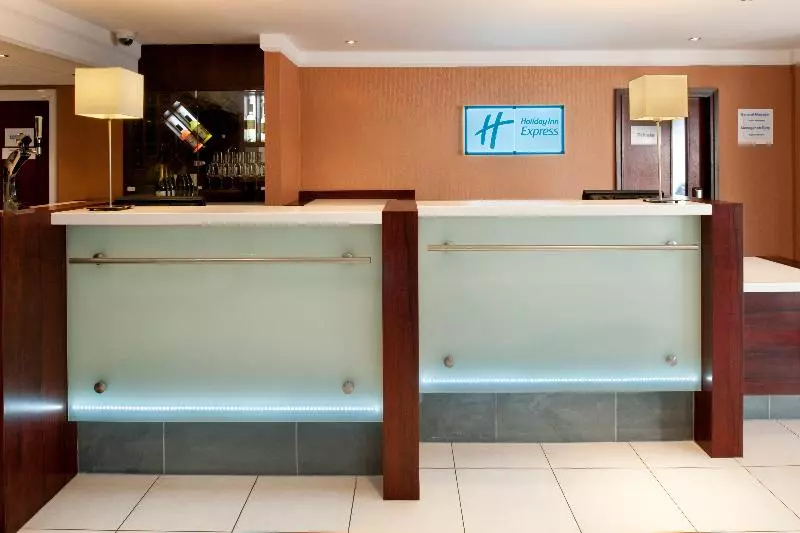 Holiday Inn Express Leeds East
