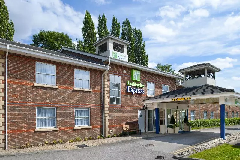Fotos del hotel Holiday Inn Express Leeds East:  22