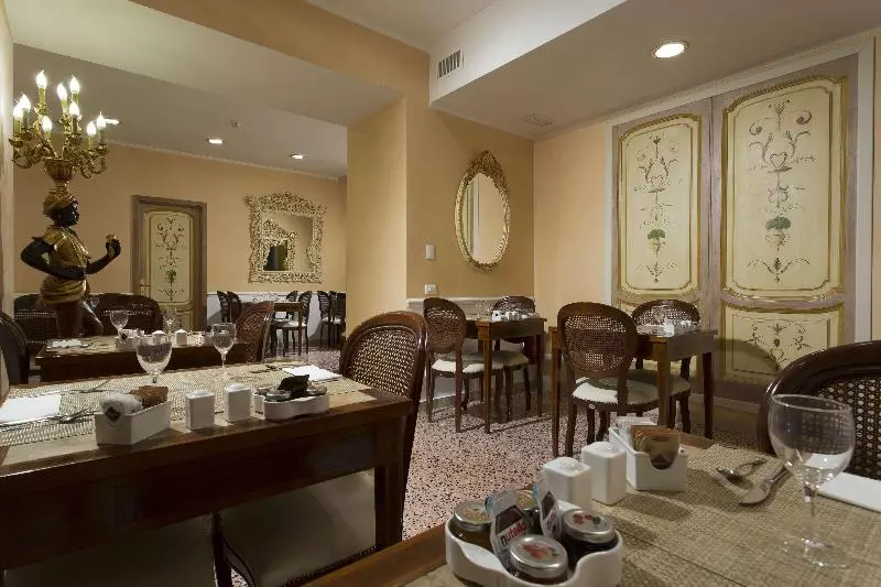 Fotos del hotel Golden Tulip Rome Piram:  8