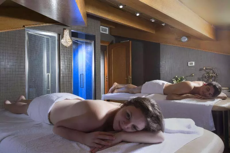 Fotos del hotel Golden Tulip Rome Piram:  13