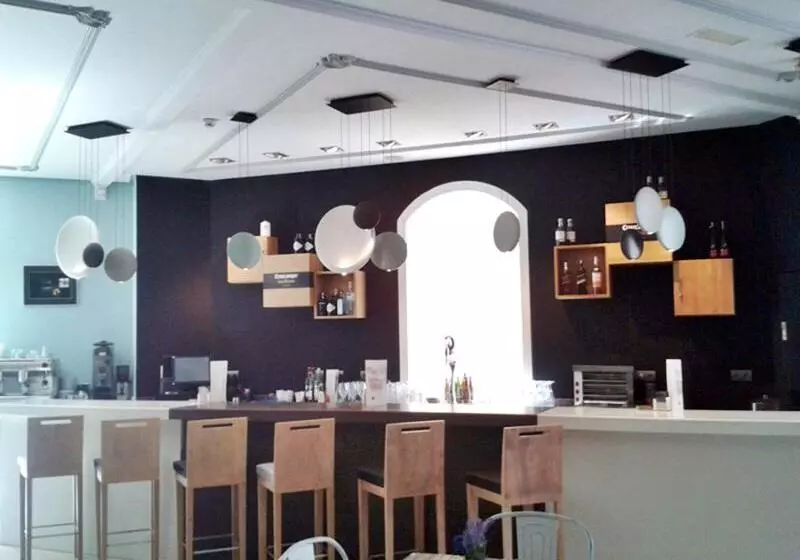 Fotos del hotel Catedral Almería:  9