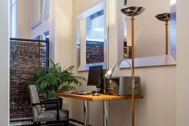 Fotos del hotel Nh Hamburg Horner Rennbahn:  46