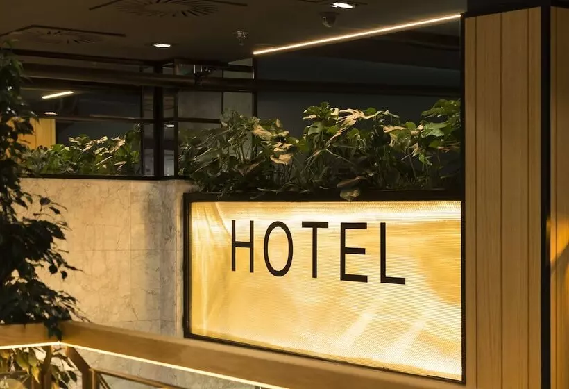 Fotos del hotel Petit Palace Alcalá:  1