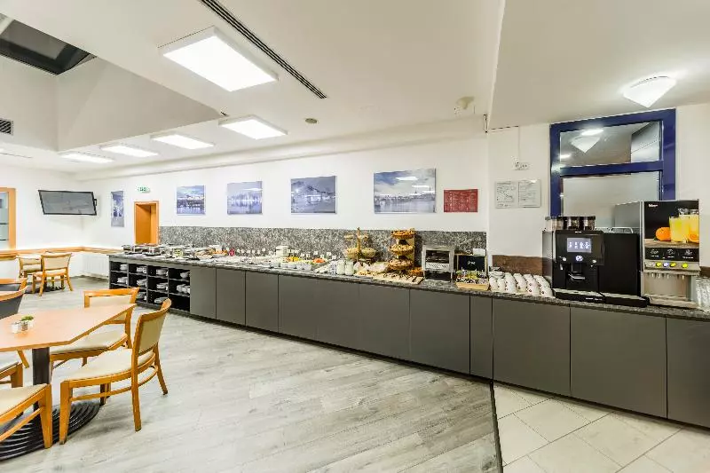 Fotos del hotel Archibald City:  6