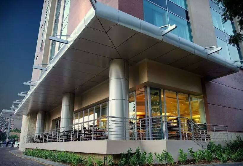 Fotos del hotel Southern Sun Rosebank:  8