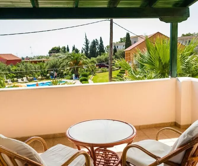 Fotos del hotel Three Stars:  4