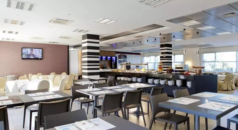 Fotos del hotel Vértice Sevilla Aljarafe:  18