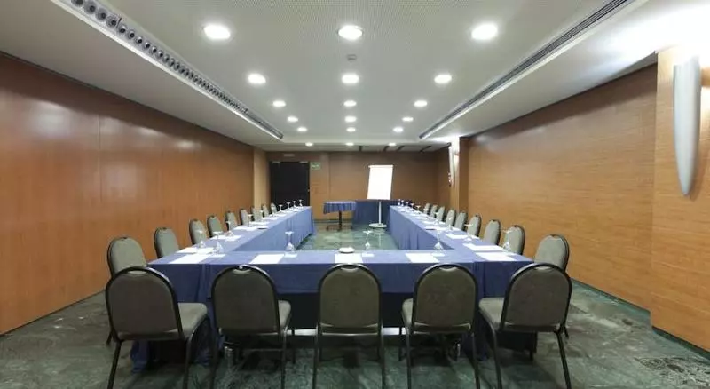 Fotos del hotel Vértice Sevilla Aljarafe:  15