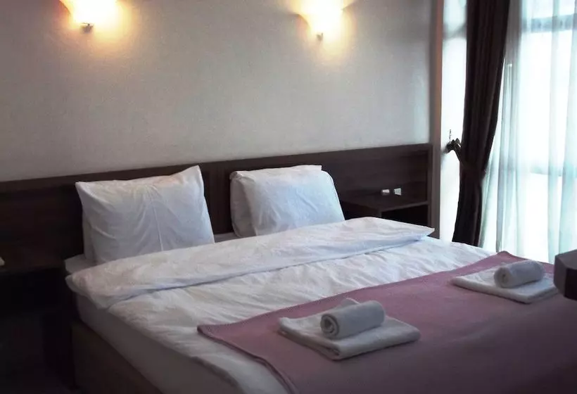 Fotos del hotel West Ada Inn:  12