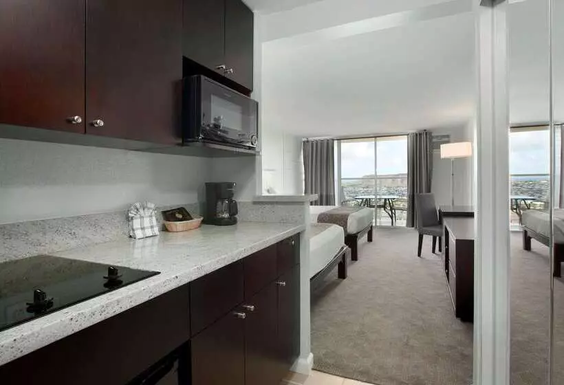 Fotos del hotel Aqua Skyline At Island Colony:  18