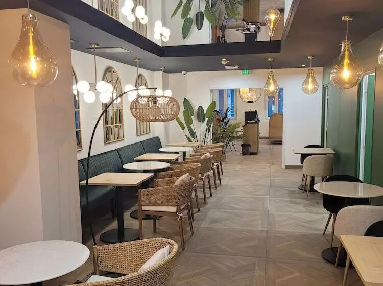 Fotos del hotel Kyriad Marseille Centre Paradispréfecture:  3