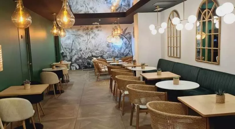 Fotos del hotel Kyriad Marseille Centre Paradispréfecture:  16