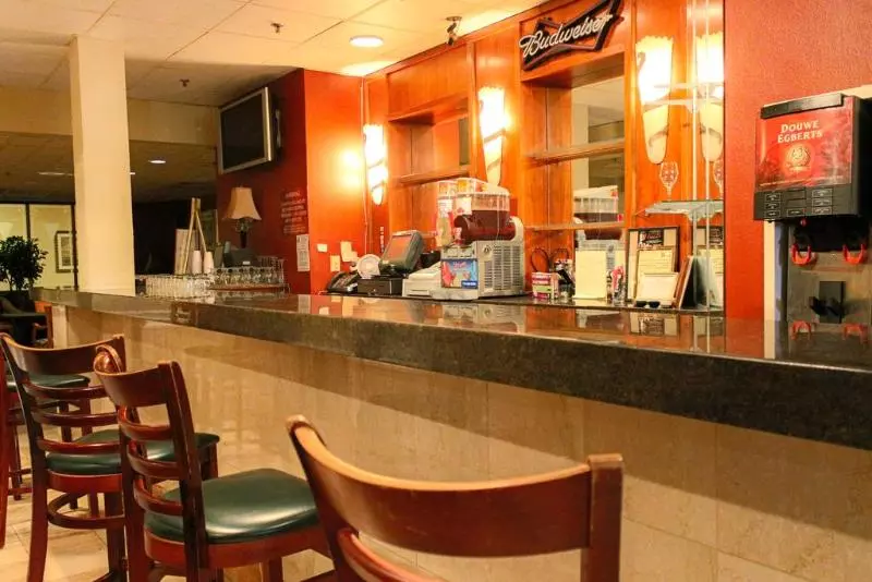 Fotos del hotel Ramada Plaza By Wyndham Atlanta Airport:  8