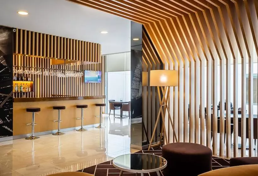 Fotos del hotel Hf Fenix Urban:  3