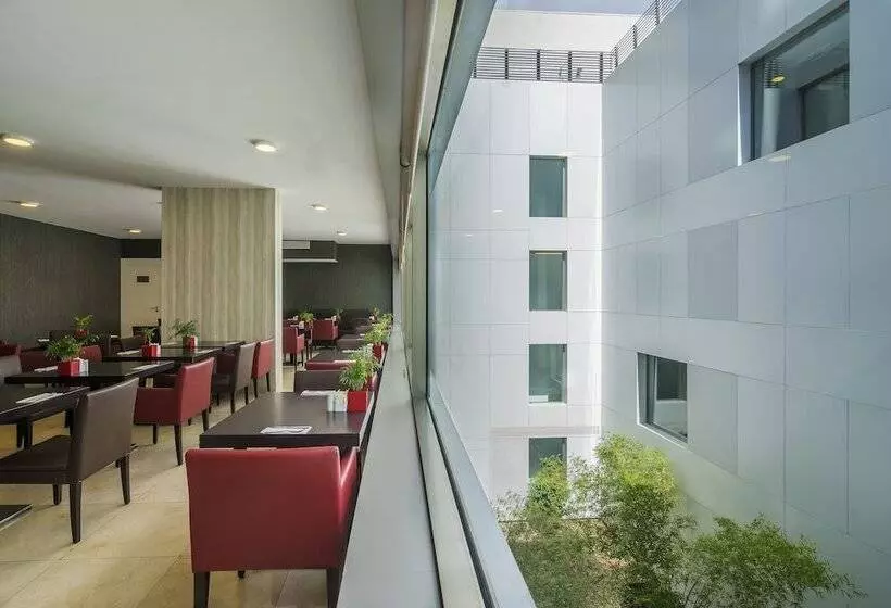 Fotos del hotel Hf Fenix Urban:  6