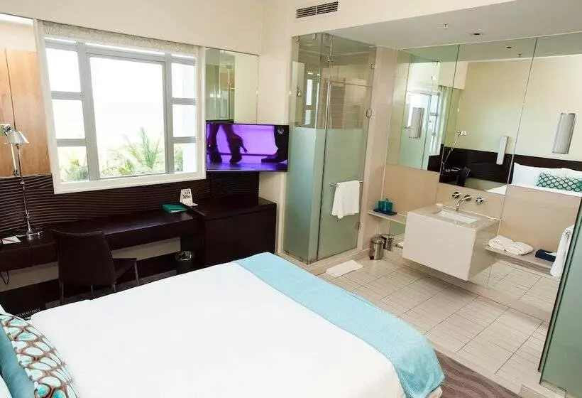 Fotos del hotel Suncoast Sunsquare & Suncoast Towers:  2