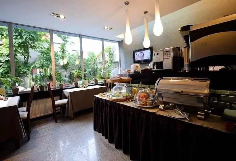 Fotos del hotel Unique Bucharest:  17