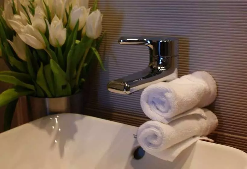 Fotos del hotel Unique Bucharest:  23