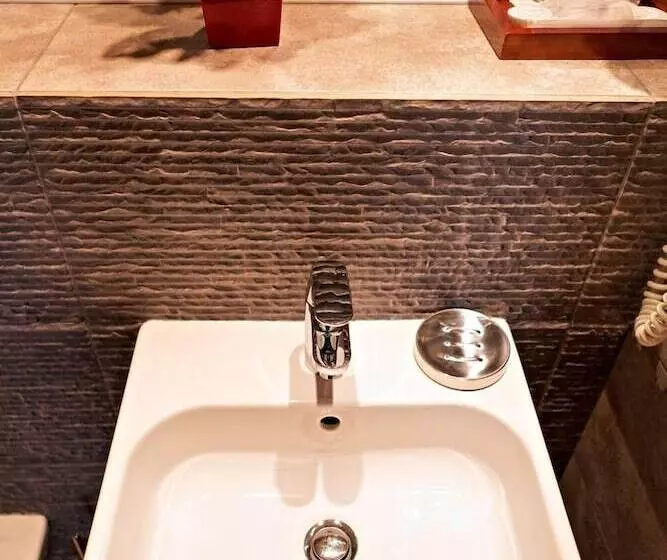 Fotos del hotel Unique Bucharest:  15