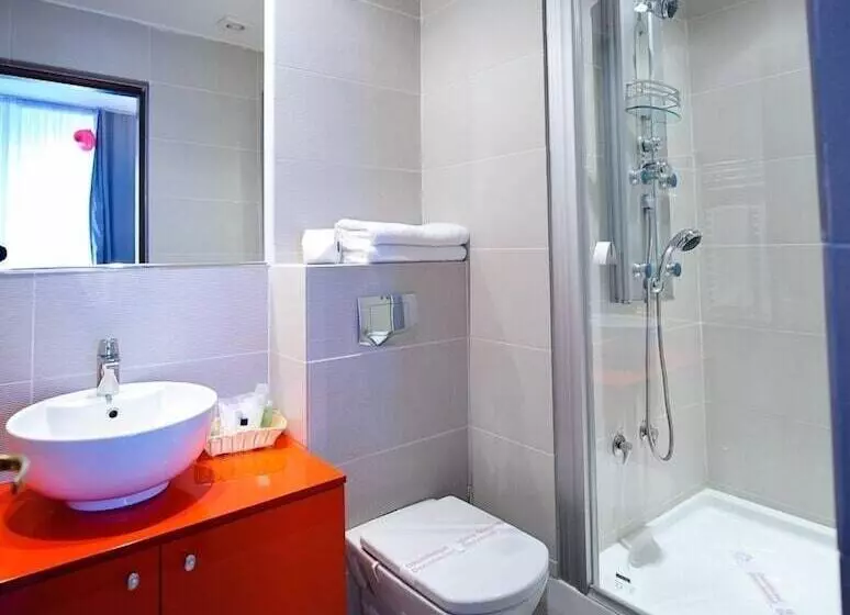 Fotos del hotel Unique Bucharest:  12