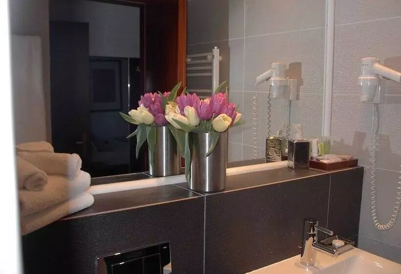 Fotos del hotel Unique Bucharest:  25