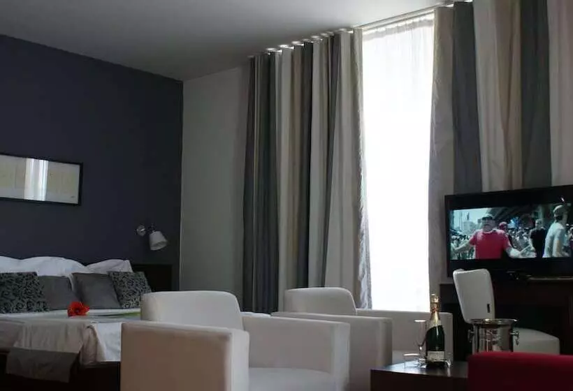 Fotos del hotel Unique Bucharest:  19