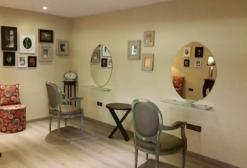 Fotos del hotel The Red House:  11