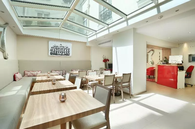 Fotos del hotel Le Grand Hôtel De Normandie:  8