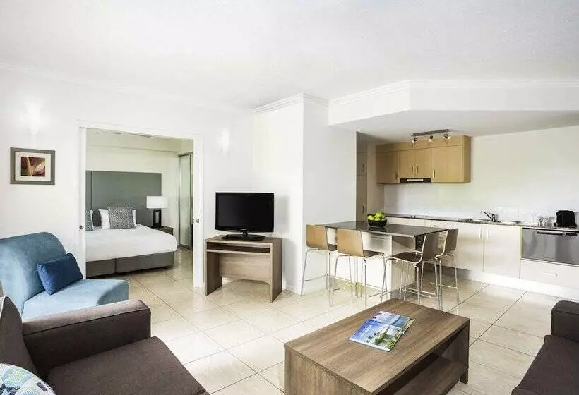 Mantra Aqueous On Port