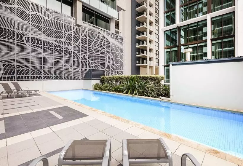 Oaks Brisbane On Margaret Suites