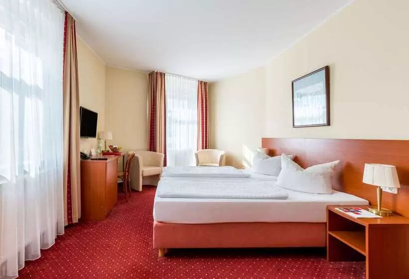 Fotos del hotel Azimut Hotel Dresden:  2