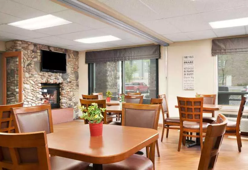 Fotos del hotel Days Inn By Wyndham Calgary Airport:  2