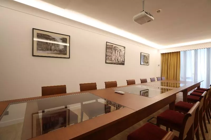 Fotos del hotel Grand Hotel Yerevan - Small Luxury Hotels Of The World:  6