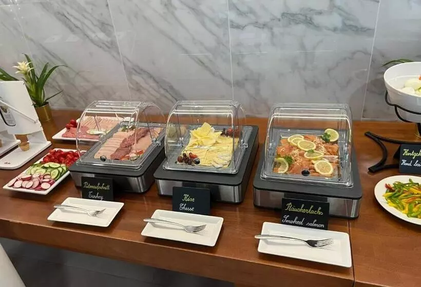 Fotos del hotel Gartenhotel Altmannsdorf:  4