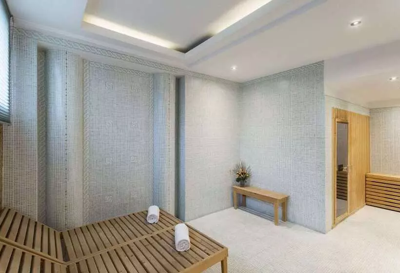 Fotos del hotel Ramada Hotel & Suites By Wyndham Bucharest North:  14